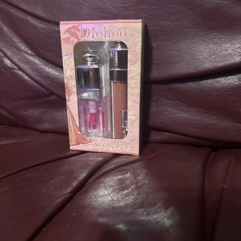 Lot Of 6 Drohoo Lip Wine Lip Gloss travel Collection Colors Stocking Stuffers